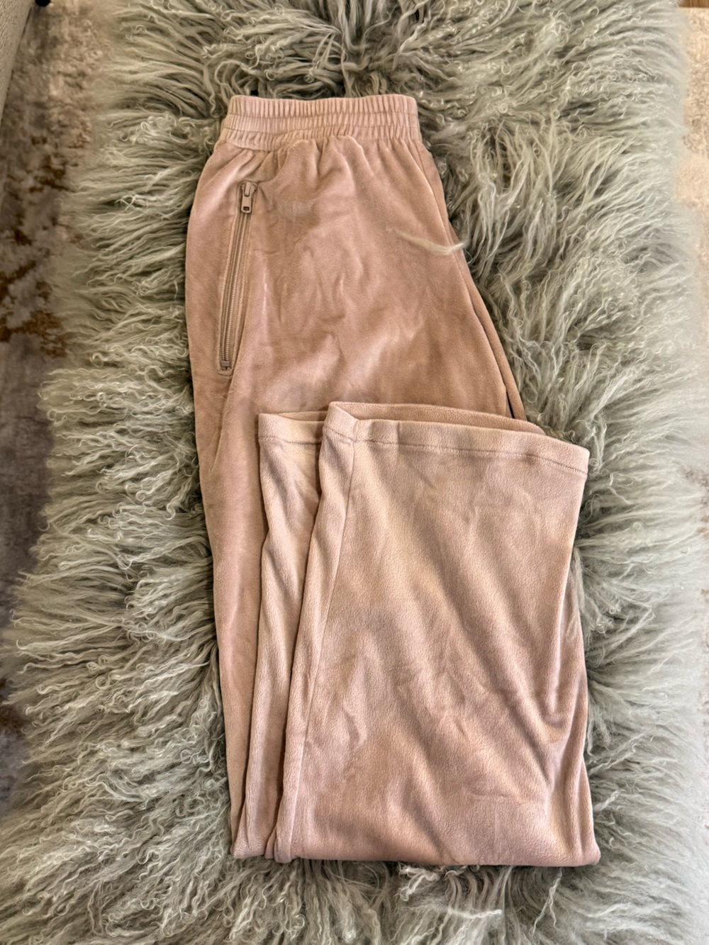 SKIMS Dust Blush Pink Velour Sweatpants